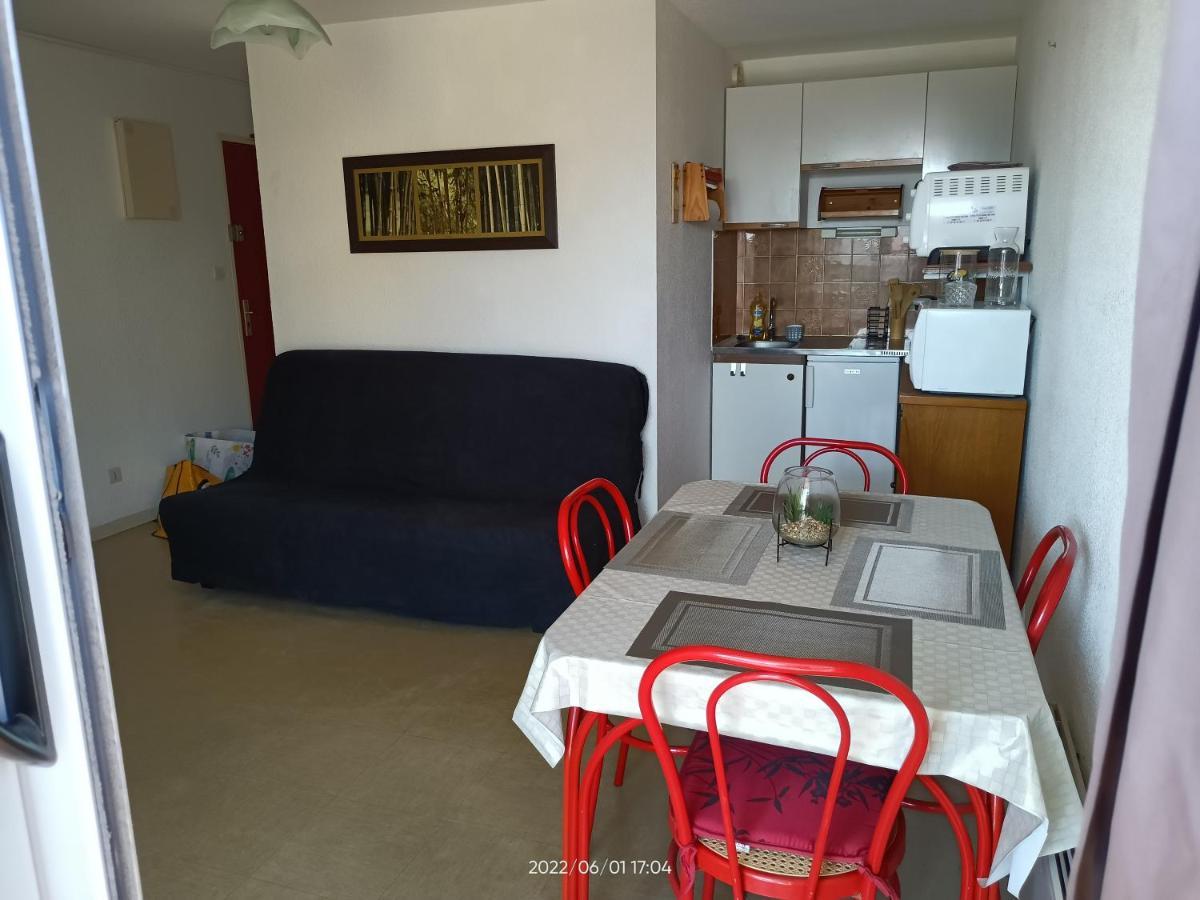 St Pierre La Mer,Appartement T2 En Residence Calme Fleury  Bagian luar foto